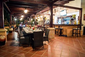 Sunset Del Mar Resort