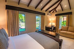 Sunset Del Mar Resort