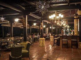 Sunset Del Mar Resort