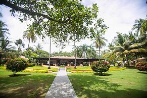 Sunset Del Mar Resort