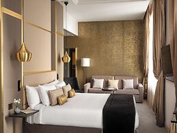 Niepce Paris Hotel, Curio Collection by Hilton