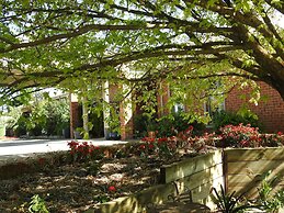 Barkly Suites Apartments