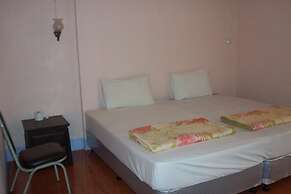 D's Corner & Guesthouse