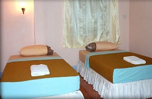 D's Corner & Guesthouse