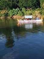 Merry Riverside Hotel
