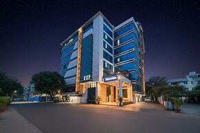FabHotel Aksa International