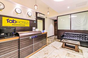 FabHotel Aksa International