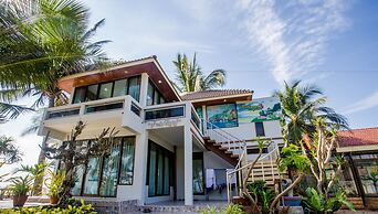 The Uncle Beach Resort