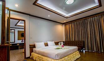 The Uncle Beach Resort