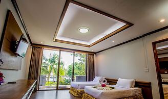 The Uncle Beach Resort