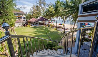 The Uncle Beach Resort