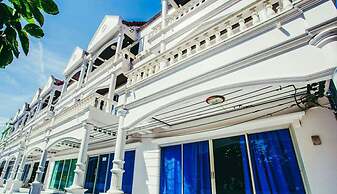 The Uncle Beach Resort