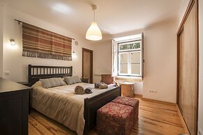 Grand Parliment Duplex by Homing