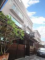 Sunny B&B