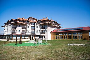 Seven Seasons Hotel
