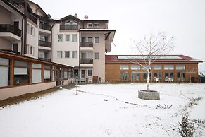 Seven Seasons Hotel