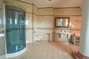 Mercure Medias Binderbubi Hotel And Spa