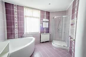 Mercure Medias Binderbubi Hotel And Spa