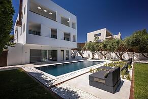 Infinity White Complex