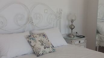 Estate Dafnopanagia Luxury Apartment