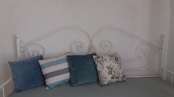 Estate Dafnopanagia Luxury Apartment