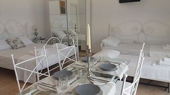 Estate Dafnopanagia Luxury Apartment