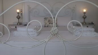 Estate Dafnopanagia Luxury Apartment