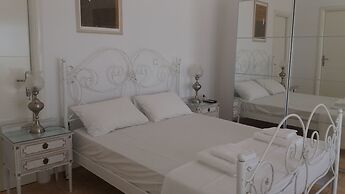 Estate Dafnopanagia Luxury Apartment