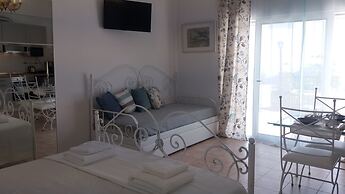 Estate Dafnopanagia Luxury Apartment