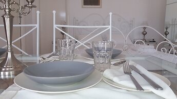 Estate Dafnopanagia Luxury Apartment