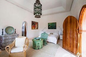 Palais Claudio Bravo