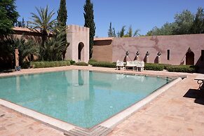 Palais Claudio Bravo