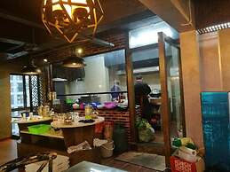 Interpersonal Boutique Hotel