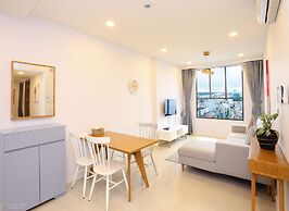 Ami Splendid Rooftop Pool