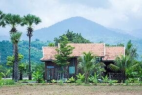 Kampot River Residence