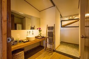 Kampot River Residence