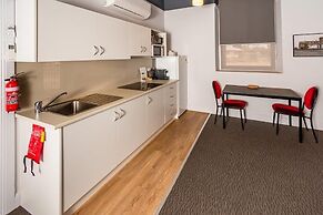 Daydream Motel and Apartments