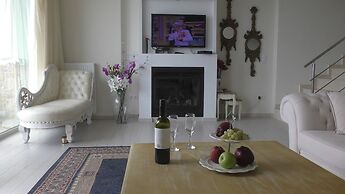 Beach Front Villa Maria