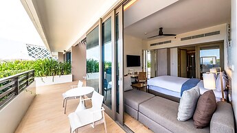 Crimson Resort & Spa Boracay