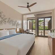 Crimson Resort & Spa Boracay