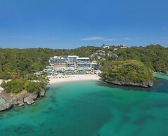 Crimson Resort & Spa Boracay