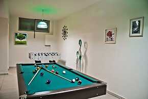 Beach Front Villa Peri