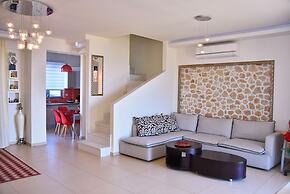 Beach Front Villa Katrin