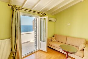 Apollonion Palace Hotel