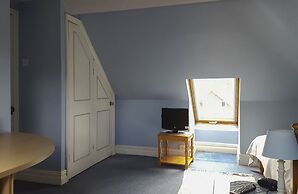 Sandfield Guest House