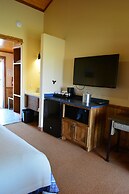 McAllister Inn & Lodging