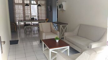 Farmhouse Homestay Jogja