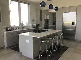 Lookout by Beachside Management