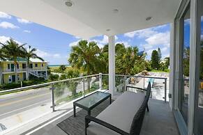 Lookout by Beachside Management