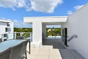 Lookout by Beachside Management